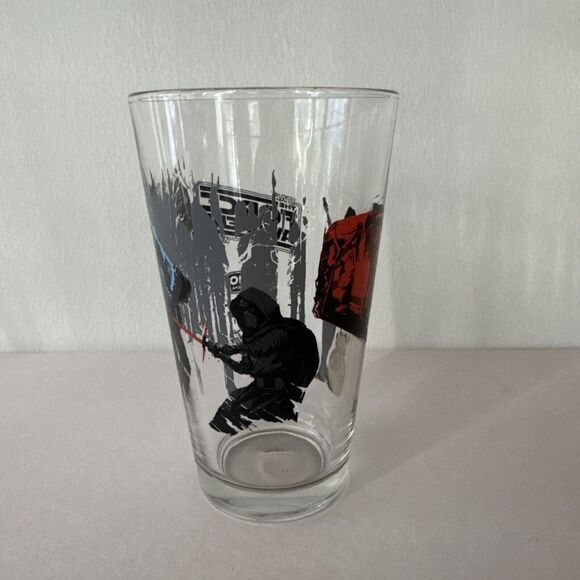 Star Wars Force Awakens PINT GLASS...Alamo Promo Collectible - Picture 1 of 16